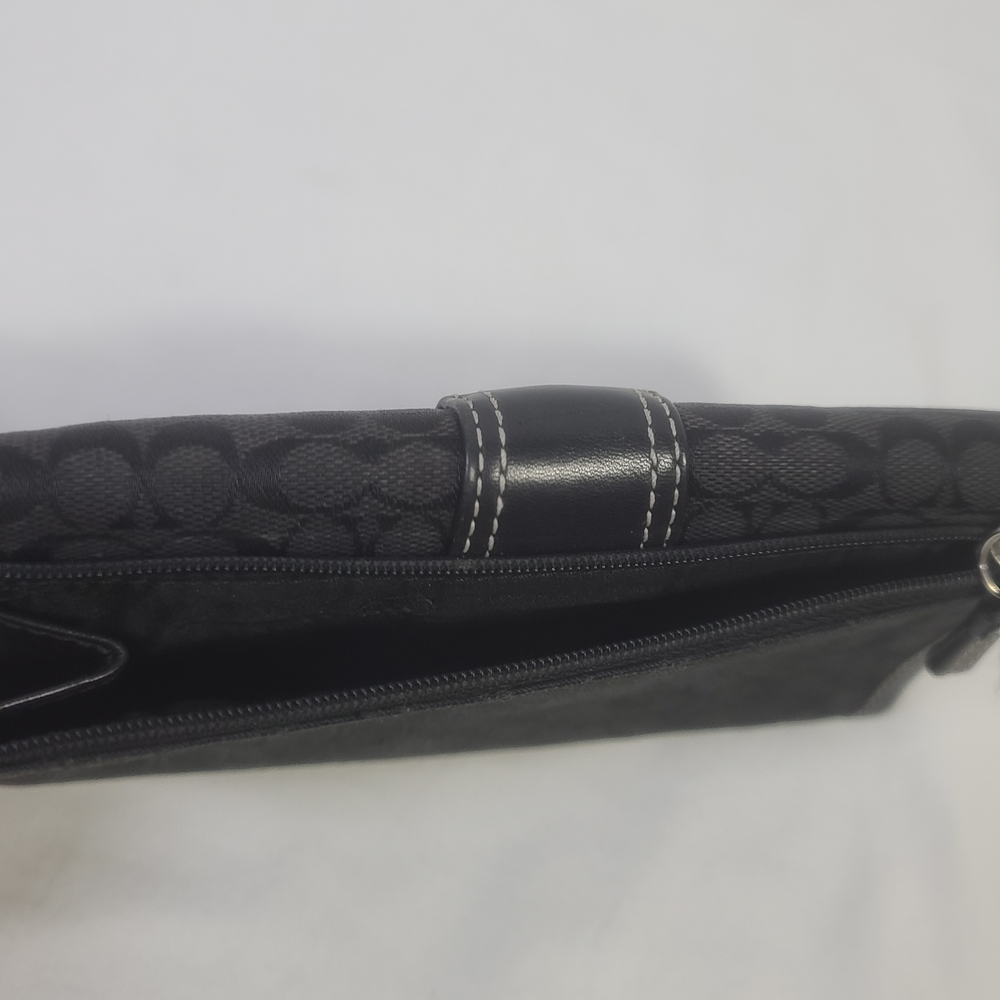 Coach Hampton Signature Black Buckle Wallet - Picture 11 of 14